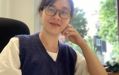 Congratulations to Master Thi Thuy Van Nguyen's a new journey in Belgium and France. 